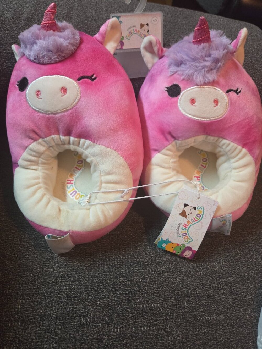 NWT Squishmallow girls size 4/5 slipper